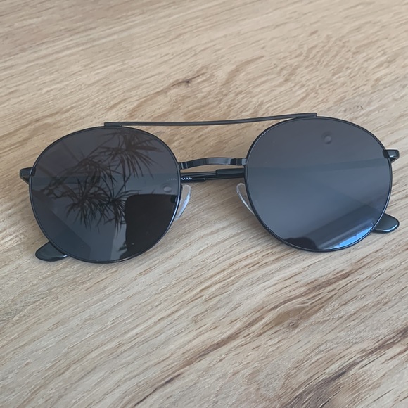 SHEVOKE Damon Jet Black Round Sunglasses - Picture 10 of 12